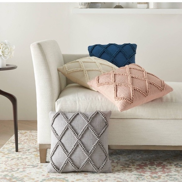 Blush throw pillow- diamond pattern - Picture 6 of 6